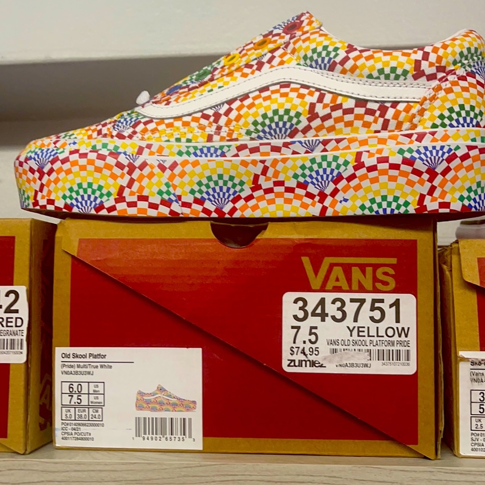 Sneakers